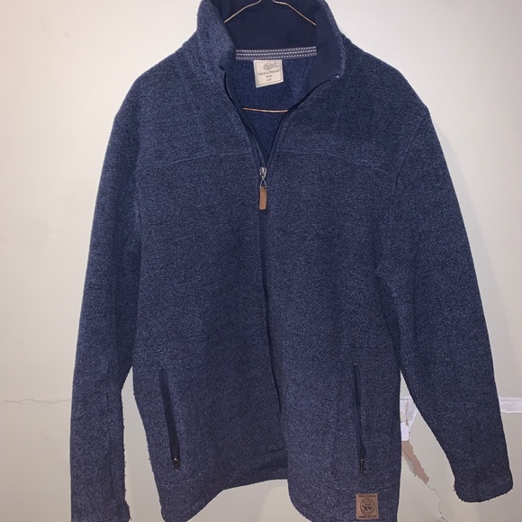 Navy Blue Field and Stream full zip sweater. - Picture 2 of 4